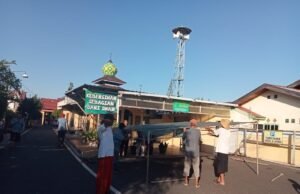 GOTONG ROYONG MEMPERSIAPKAN QURBAN PAHALANYA SANGAT BESAR