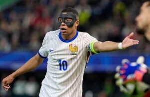 Mbappe Sebaiknya Dicadangkan Lawan Spanyol, Topeng Pengaruhi Performanya