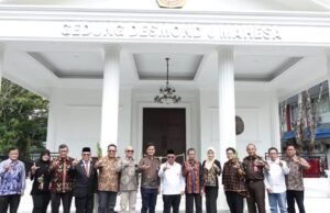 Gubernur Kalsel Apresiasi Hibah Gedung Desmond J. Mahesa di ULM