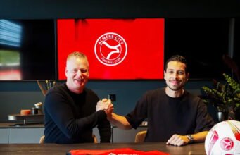 RESMI: Thom Haye Gabung Almere City