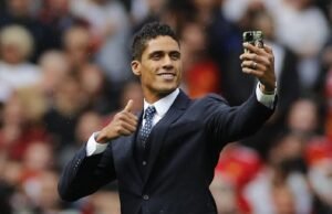 Raphael Varane Resmi Pensiun