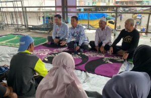 Galang Aspirasi, H Yamin Makan dan Berdialog Bersama Buruh di Pasar Baru