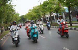 Bersama Puluhan Anak Muda, PT STSJ Yamaha Kembali Gelar Rolling City Classy Class di Banjarmasin