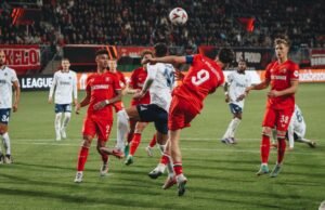 FC Twente Vs Fenerbahce: Mees Hilgers Dkk Ditahan Imbang Pasukan Jose Mourinho