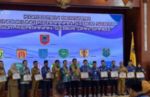 Plh Gubernur Kalsel Roy Rizali Anwar Launching CSIRT