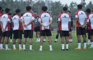 Latihan Fisik Semi Militer Ala STY, Pemain Muda Dilarang Manja