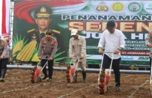 Mentan-Kapolri Resmikan Tanam Jagung Serentak 1 Juta Ha di 19 Provinsi