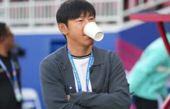 Nama Shin Tae-yong Dielu-elukan Suporter Indonesia Usai Kekalahan Telak dari Australia