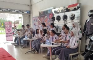 Mendorong Generasi Muda Lebih Kritis: Trio Motor Tamiang Layang Laksanakan “Brain and Brush”