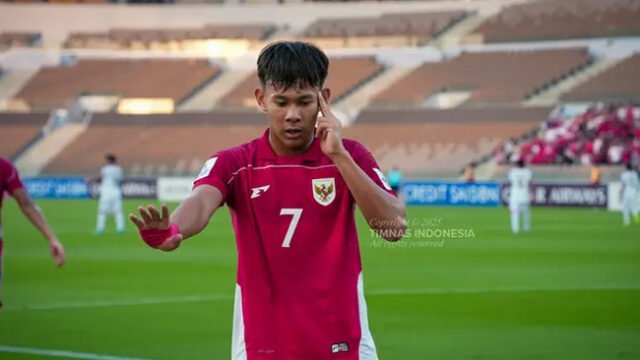 Selebrasi Zahaby Gholy usai mencetak gol spektakuler ke gawang Timnas Yaman U-17 dalam laga kedua Grup C Piala Asia U-17 2025 di Prince Abdullah Al-Faisal Stadium, Jeddah, Senin (7/4/2025). (Dok. PSSI)