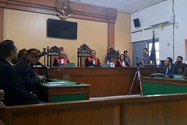 Sidang mediasi perkara dugaan keaslian ijazah Presiden ke-7 RI, Joko Widodo (Jokowi), gagal mencapai kesepakatan. Tim kuasa hukum Jokowi bersikukuh menolak memperlihatkan ijazah asli milik klien mereka. Foto Dok Net