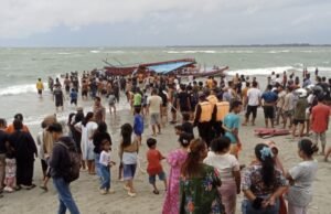 Kapal Wisata Karam di Pulau Tikus Bawa 104 Penumpang, 7 Meninggal Dunia