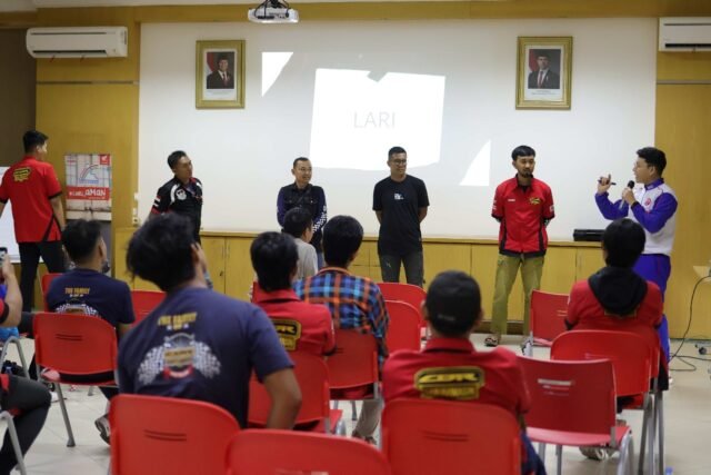 PT Trio Motor selaku Main Dealer Honda untuk wilayah Kalimantan Selatan dan Kalimantan Tengah menggelar kegiatan edukasi Safety Riding bagi anggota Ikatan Motor Honda Kalimantan Selatan dan Tengah. Foto Dok Trio Motor