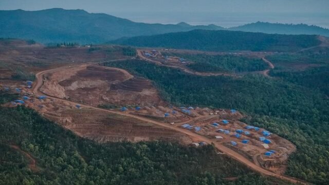 Potret PT GAG Nikel, tambang nikel di Raja Ampat Papua yang disebut sudah beroperasi. (X.com/IndoPopBase)