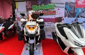 Mini Contest Honda Custom & Live Musik Meriahkan Showroom Delima Motor Sutoyo