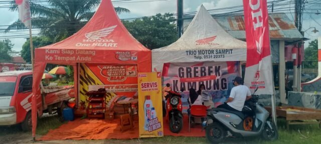 Trio Motor Sampit Grebek Kampung, Hadirkan Servis Kunjung dan Test Ride Motor Listrik untuk Warga Sampit. Foto Dok Trio Motor