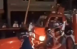 Ngak Ngerti Prioritas, Mobil Ini Ditabrak Damkar di Balikpapan! Warganet: Enak!