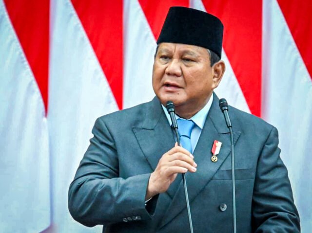 Presiden Prabowo Subianto menyampaikan pidato kenegaraan pertama pada Sidang Tahunan MPR RI dan Sidang Bersama DPR RI dan DPD RI di Gedung Nusantara MPR/DPR/DPR RI, Jakarta, pada Jumat, 15 Agustus 2025. (Foto: BPMI Setpres) Presiden Prabowo Subianto menyampaikan pidato kenegaraan pertama pada Sidang Tahunan MPR RI dan Sidang Bersama DPR RI dan DPD RI di Gedung Nusantara MPR/DPR/DPR RI, Jakarta, pada Jumat, 15 Agustus 2025. (Foto: BPMI Setpres)