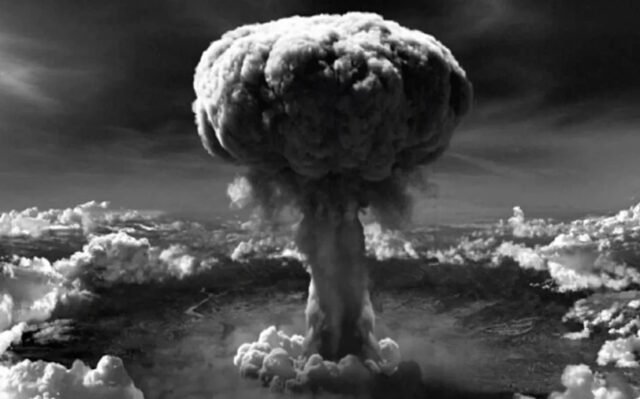 Amerika Serikat menjatuhkan bom nuklir di Hiroshima, Jepang, 80 tahun silam. Kini opini rakyat Amerika terpecah antara mendukung dan menentang pengeboman tersebut. Foto/Matrixmag