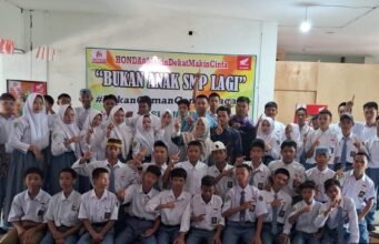 Trio Motor Paringin Gelar Sharing Session “Bukan Anak SMP Lagi” untuk Siswa Baru SMK PP Paringin Trio Motor Paringin Ajak Siswa Baru SMK PP Paringin Siap Hadapi Dunia SMA dengan Mental Tangguh