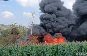 Sumur Minyak di Blora Terbakar, 3 Warga Tewas Foto: Kondisi sumur minyak di Blora Senin (18/8/2025). (Achmad Niam Jamil/detikJateng)
