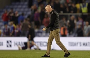 Erik ten Hag Dipecat Bayer Leverkusen, Baru Pimpin Tiga Laga Resmi Bayer Leverkusen resmi memecat Erik ten Hag kendati baru melakoni tiga pertandingan di musim 2025-2026.