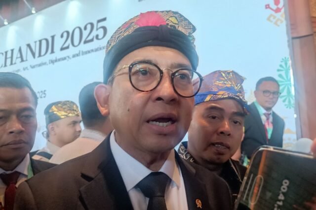 Menteri Kebudayaan Fadli Zon saat mengahadiri acara Chandi di Hotel Meru, Sanur, Kota Denpasar, Bali, pada Rabu (3/8/2025). KOMPAS.com/ Yohanes Valdi Seriang Ginta(Yohanes Valdi Seriang Ginta) Menteri Kebudayaan Fadli Zon saat mengahadiri acara Chandi di Hotel Meru, Sanur, Kota Denpasar, Bali, pada Rabu (3/8/2025). KOMPAS.com/ Yohanes Valdi Seriang Ginta(Yohanes Valdi Seriang Ginta)