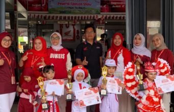 Lomba Fashion Show TK/PAUD Warnai Showroom Honda Trio Motor Tanjung Serunya Lomba Fashion Show Anak di Showroom Trio Motor Tanjung. Foto Dok Trio Motor