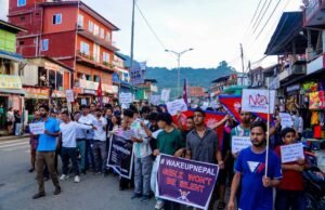 Gila! Gen Z Nepal Ubah Discord Jadi Parlemen, Pilih PM Baru Lewat Voting Online The Gen Z group protests against corruption and the ban on many social media platforms by the government in Nepal on Monday. Ambir Tolang/NurPhoto via Getty Images