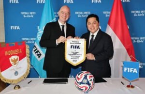 Erick Thohir Tetap Pimpin PSSI Meski Resmi Jabat Menpora, FIFA: Tidak Ada Benturan Kepentingan FIFA Restui Erick Thohir Rangkap Jabatan Menpora Sekaligus Ketua Umum PSSI