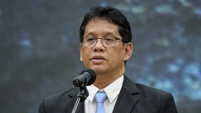 Menteri Keuangan Purbaya Yudhi Sadewa mengancam akan mengambil kembali anggaran kementerian yang sampai akhir tahun tidak dibelanjakan. (AFP/BAY ISMOYO). Menteri Keuangan Purbaya Yudhi Sadewa mengancam akan mengambil kembali anggaran kementerian yang sampai akhir tahun tidak dibelanjakan. (AFP/BAY ISMOYO).