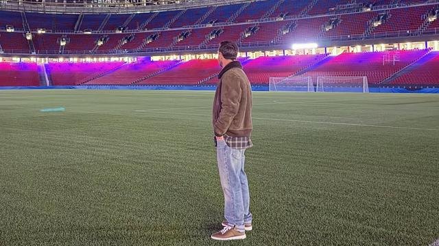 Lionel Messi mengunjungi markas klub lamanya, Camp Nou, Minggu (9/11/2025). (Instagram/leomessi) Lionel Messi mengunjungi markas klub lamanya, Camp Nou, Minggu (9/11/2025). (Instagram/leomessi)