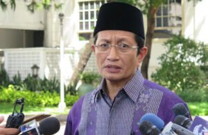 Menag Nasaruddin Umar: Semua Tindakan yang Bertentangan dengan Moralitas Harus Jadi Musuh Bersama Menteri Agama Nasaruddin Umar merespons geger aksi Gus Elham ciumi anak perempuan. CNN Indonesia/Christie Stefanie