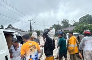 ribuan Paket Makanan Bergizi Dialihkan untuk Korban Banjir di Sumatra Utara dan Sumatra Barat ribuan Paket Makanan Bergizi Dialihkan untuk Korban Banjir di Sumatra Utara dan Sumatra Barat