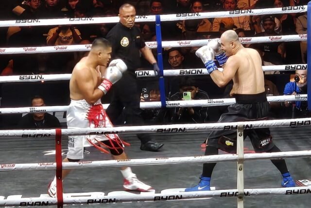 Nidal Mahmoud Rebut Sabuk ICB International di Byon Combat Showbiz Vol 6