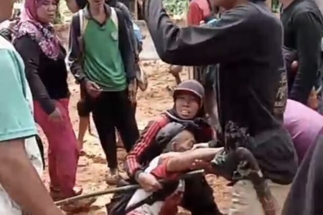Petani di Kabupaten Bengkulu Selatan ditembak pihak keamanan perusahaan perkebunan kelapa sawit, Senin (24/11/2025)(KOMPAS.COM/FIRMANSYAH)