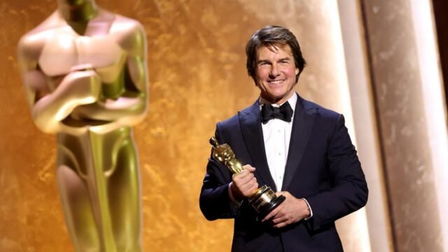 Setelah berkecimpung dalam dunia film sejak 1981, akhirnya Tom Cruise menerima piala Oscar pertamanya. (Getty Images via AFP/KEVIN WINTER) Setelah berkecimpung dalam dunia film sejak 1981, akhirnya Tom Cruise menerima piala Oscar pertamanya. (Getty Images via AFP/KEVIN WINTER)