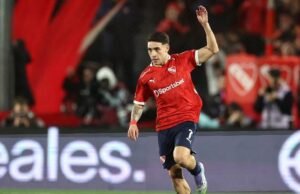 Resmi! Gol Salto Spektakuler Santiago Montiel Raih FIFA Puskas Award 2025 Pemain Independiente, Santiago Montiel. (Pagni/AFP)