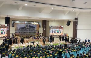 UNISKA Banjarmasin Gelar Wisuda ke-50, Kukuhkan 3.254 Lulusan UNISKA Banjarmasin Gelar Wisuda ke-50, Kukuhkan 3.254 Lulusan. Foto Dok Istimewa