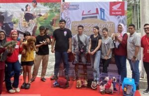 Keseruan Hero Day With Animal Hadir di Showroom Event Dealer CahayaIndah Motor Keseruan Hero Day With Animal Hadir di Showroom Event Dealer CahayaIndah Motor