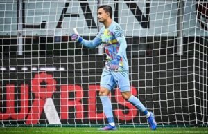 Vardy dan Emil Audero Bersinar, Cremonese Tumbangkan Bologna di Renato Dall’Ara Emil Audero bermain gemilang saat Cremonese mengejutkan tuan rumah Bologna. (Dok. @emil_audero)