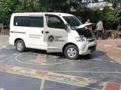 Mobil Operasional MBG Tabrak Kerumunan Siswa di SDN Kalibaru 01 Pagi, 21 Orang Terluka MOBIL MBG - Satu unit mobil MBG hilang kendali dan menabrak siswa di lapangan upacara SDN Kalibaru 01. Mobil pengangkut makanan untuk program Makan Bergizi Gratis (MBG) menabrak pagar sekolah lalu melindas siswa di Cilincing, Jakarta Utara.