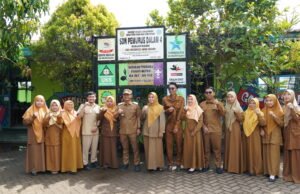 Wali Kota Banjarmasin Tinjau SDN Pemurus Dalam 4 Wali Kota Banjarmasin H. Muhammad Yamin HR menyempatkan diri meninjau kondisi SDN Pemurus Dalam 4, Selasa (20/1/2026). Foto Dok Istimewa