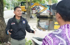 Wali Kota Banjarmasin HM Yamin HR Tinjau Pengerukan Pulau Insan Wali Kota Banjarmasin H. M. Yamin HR Tinjau Pengerukan Pulau Insan