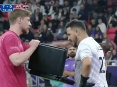 Aksi Viral MrBeast: Coba Suap Kiper Lawan $10.000 demi Cetak Gol di Laga Amal Match for Hope Viral! MrBeast Coba Suap Kiper $10.000 di Laga Match for Hope