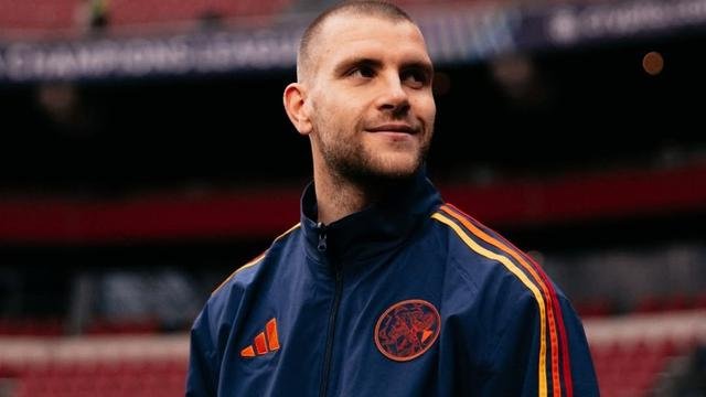 Maarten Paes di Ajax Amsterdam musim 2025/2026. (Dok. Ajax)