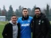 John Herdman Kunjungi Jay Idzes di Sassuolo dan Temui Fabio Grosso John Herdman Pantau Jay Idzes di Sassuolo: Misi Diaspora Eropa