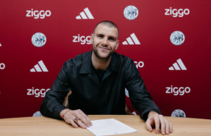 Maarten Paes Jalani Latihan Perdana di Ajax Amsterdam, Siap Debut Lawan Justin Hubner Maarten Paes resmi gabung Ajax. (Ajax)