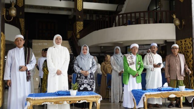 Pemkot Banjarmasin Gelar Pesantren Kilat Ramadan di 20 SD, Libatkan 230 Santri Pemkot Banjarmasin Gelar Pesantren Kilat Ramadan di 20 SD, Libatkan 230 Santri