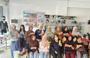 Keseruan Acara Showroom 2 Naga: Mochi Class Interaktif Bersama Joy.galleria Kolaborasi Showroom 2 Naga dan Joy.galleria Hadirkan Kelas Mochi Seru. Foto Dok Istimewa